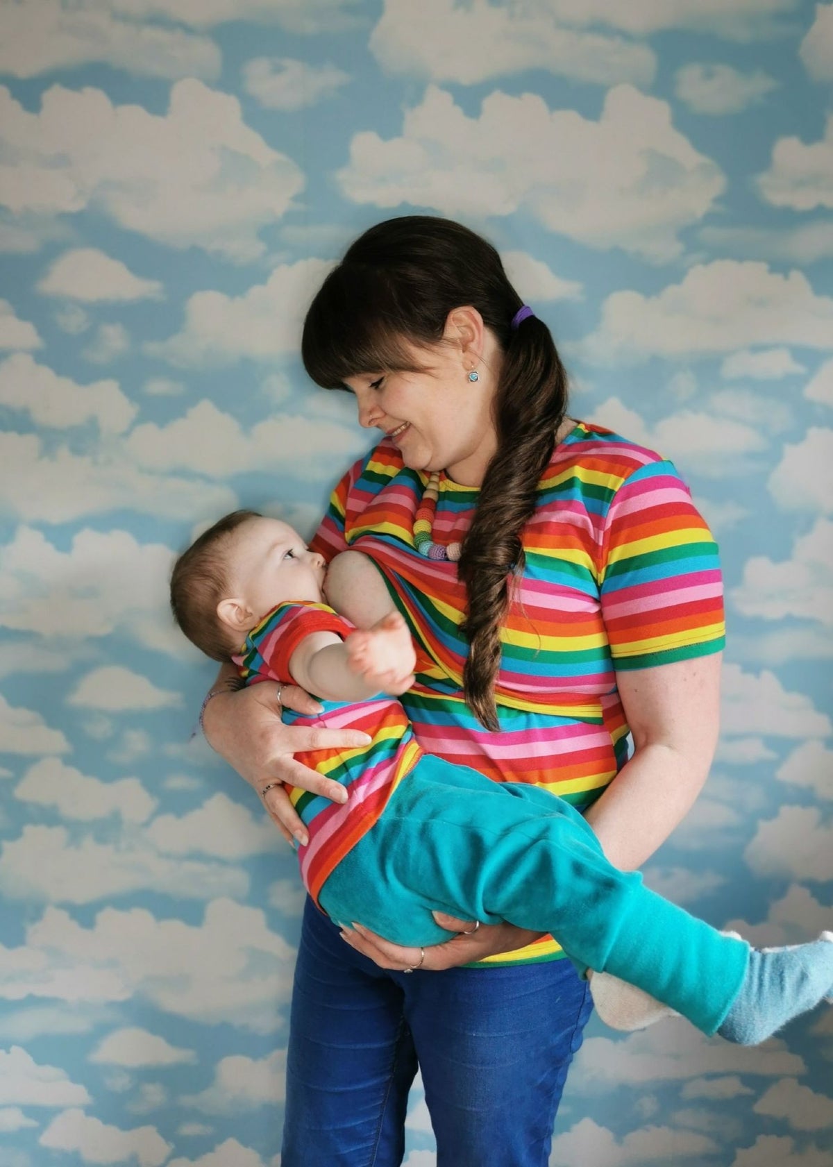 Rachael Rainbow Breastfeeding T-shirt - Stylish Mum